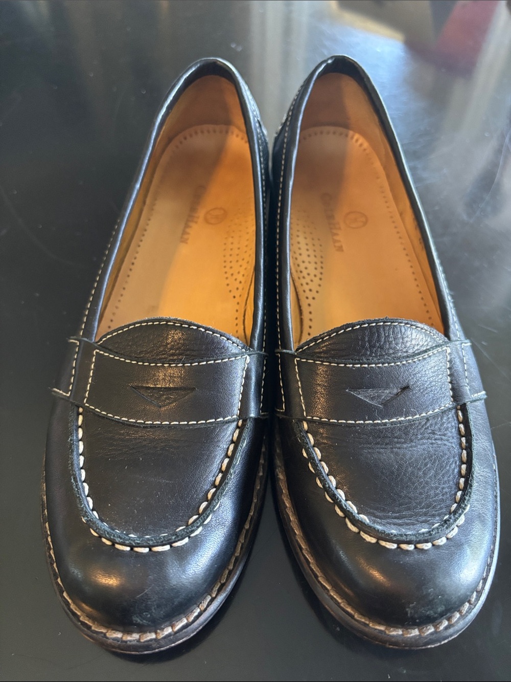 Cole Haan Women’s Black Leather Loafer with White Stitching size 6.5